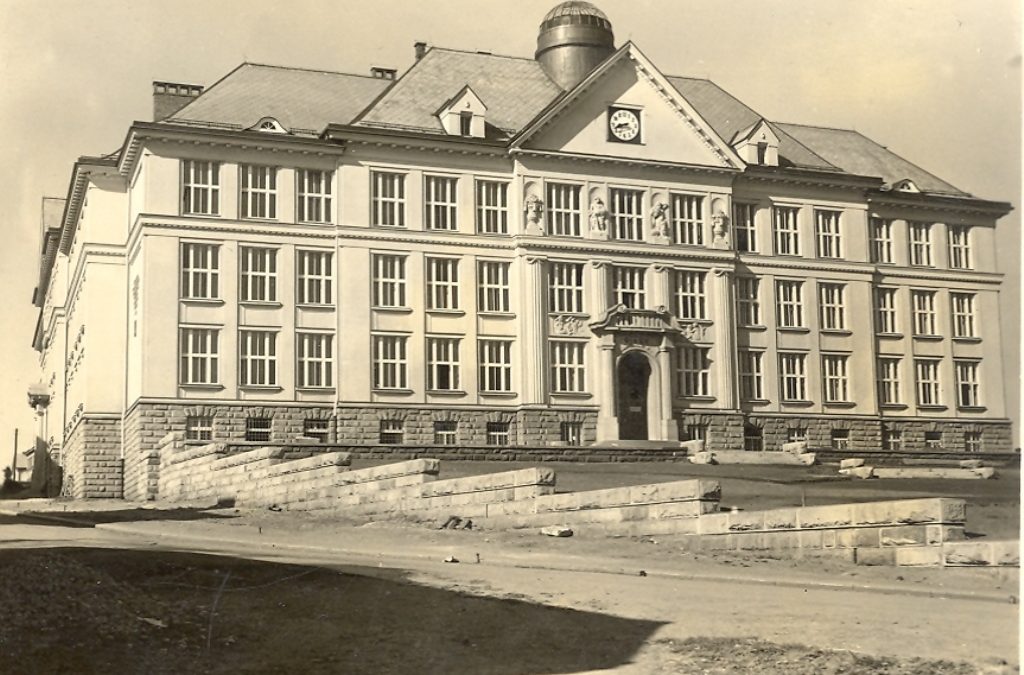 Masarykovy školy v proměnách času